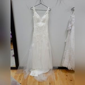 NWT Azazie Wedding Dress